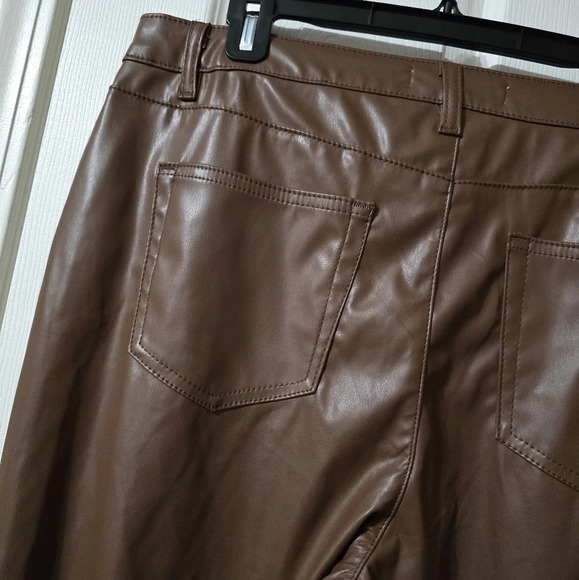 NWOT Madden NYC Brown Faux Leather Straight-Leg Pants, Relaxed Fit, Size 17. - Picture 9 of 12